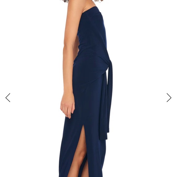 Elegant Navy Blue Strapless Dress - Picture 1 of 2